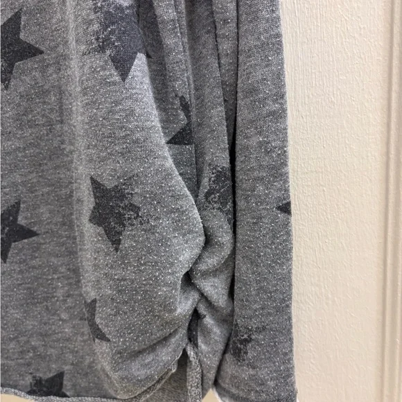 Only Gray Star Pattern Sweatshirt - Picture 3 of 4
